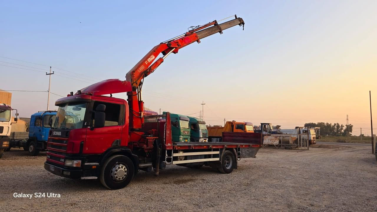 سلام عليكم كرين 10 طن للبيع مع صطحه شغل كركوك مع مضخه وطبشه مال سكانيه مع كرسي كرين للاستفسار ***********
