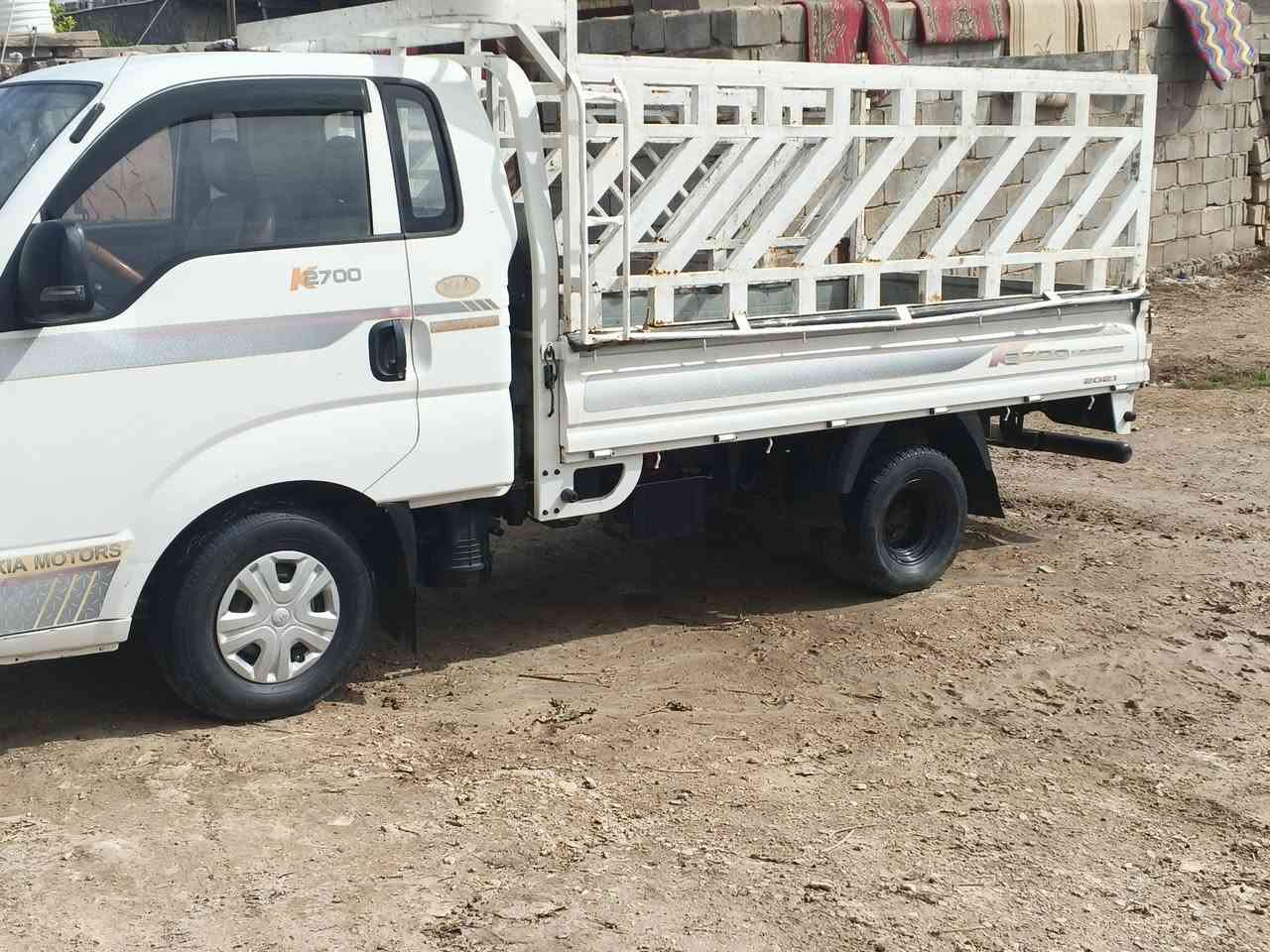 كيا حمل موديل 2020 شكل جديد مكفوله كفاله عام رقم بغداد بدون تنقيص شاصي جديد سبير شركه داخل سياره جديد سعر 135 وبيها مجال  تبريد ثلج
رقم *********** لاستفسار
