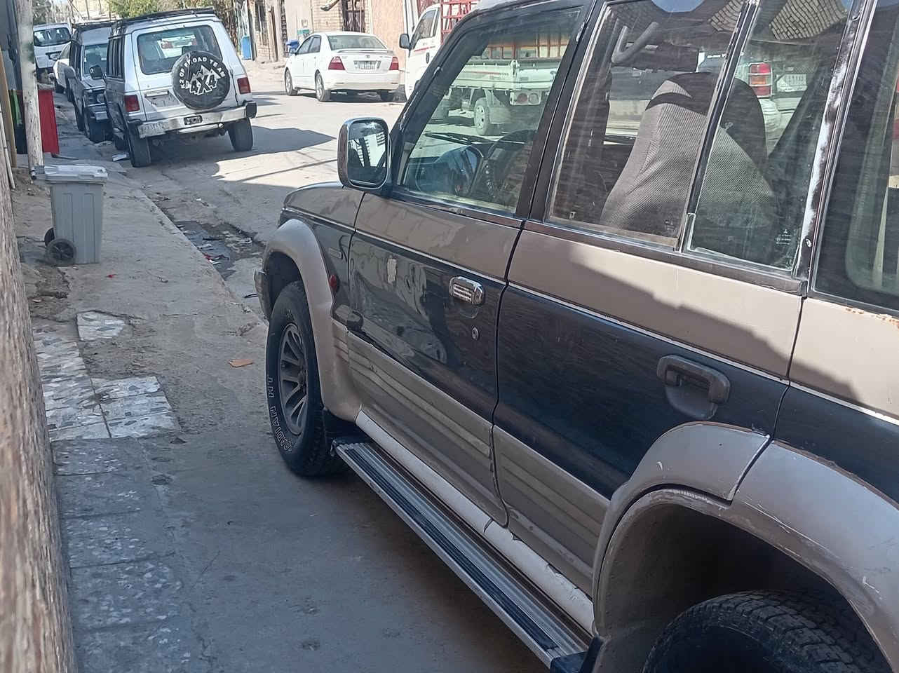 سلام عليكم باجيرو موديل ٩١ رقم
بغداد انكليزي مكينه ففتي ثنين ونص
صدرها نص ونص سياره بلاديه بدون صبغ
السعر ٤٥ وبيها مجال رقم الهاتف
***********
العنوان بغداد مدينة الصدر الاورفلي
