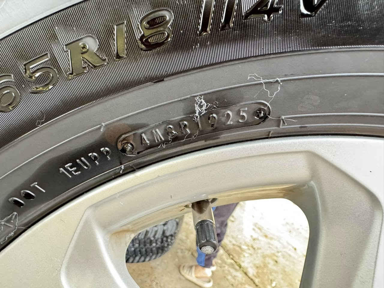 للبيع تخم تاير دنلوب ياباني اصلي انتاج 25 حجم 18 زيرو غير مستخدم السعر 600$


**إذا كنت صاحب هذا الإعلان وتريد حذفه لأي سبب، رجاءا أرسل رسالة إلى الدعم الفني**