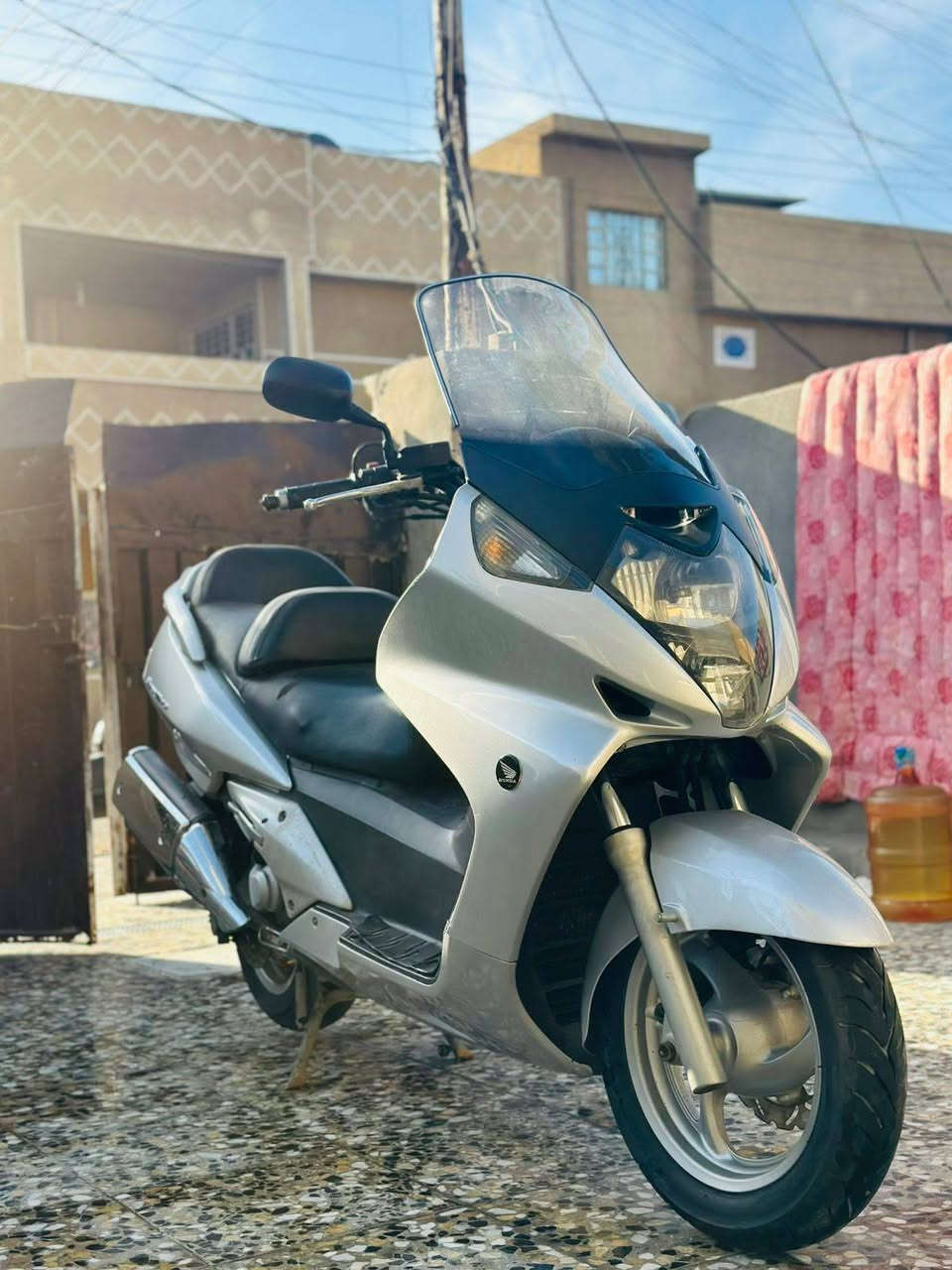 اسلام عليكم شباب للبيع سلفر ونج600مكينه هاون بيه شلعه تاكل الكاع مكان الدوره للاتصال *********** متواجد عله الخط فقط
