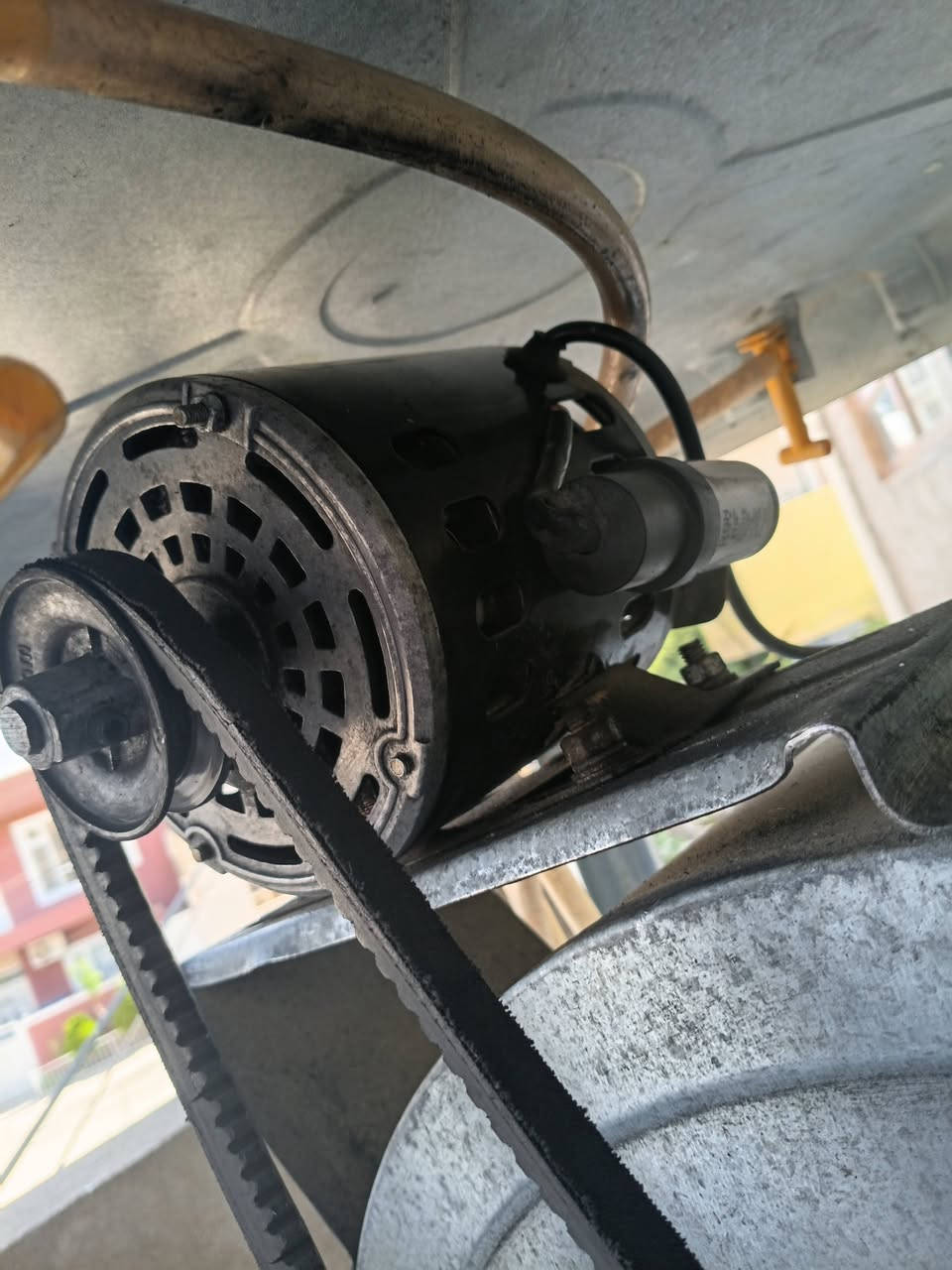 یەک ونیو بۆ فرۆشت لە سلیمانی نرخی 60 هه زار ماتۆڕی تازەم کردۆتەسەری بەس ماتۆڕەکەی 40 هه زارم پی داوە ***********
