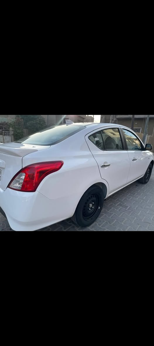سلام عليكم نيسان سني للبيع موديل 2025 هندي بليته زركه سياره كفاله عامه سياره جديده السعر 130 العنوان البصرة ***********
