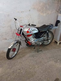 مطور للبيع تواصل عل الرقم 07722561558