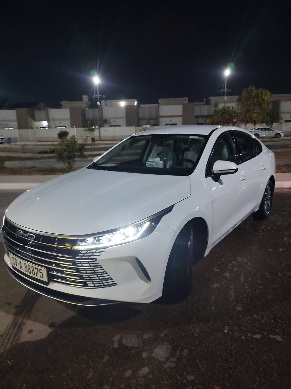 السلام عليكم BYD دستوري أبيض والداخل أبيض موديل 2025 رقم كربلاء باسمي السعر 140$ورقه ماشيه 1000قابل للزيادة تلفون ***********
