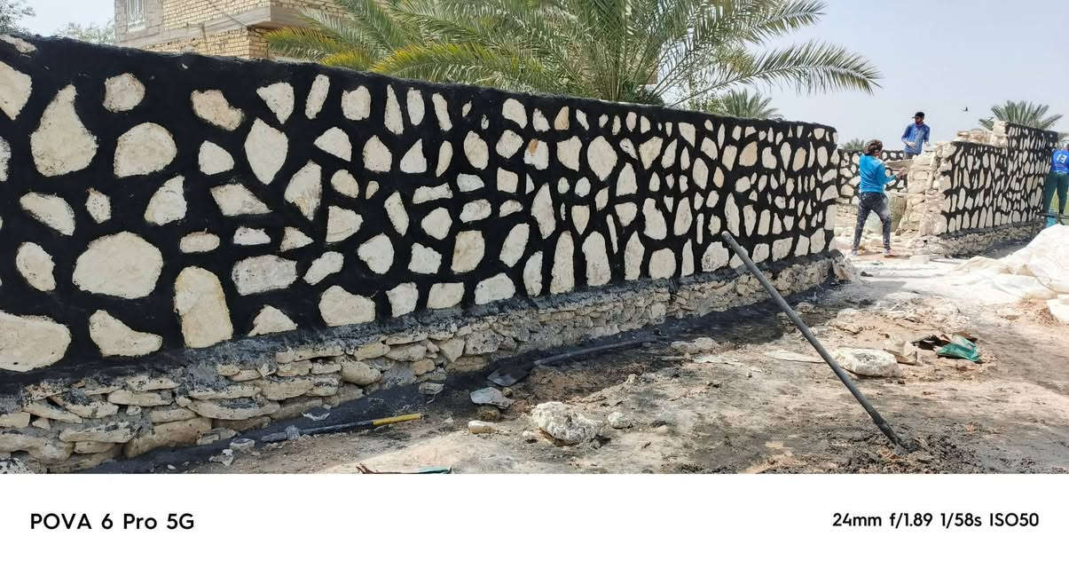 السلام عليكم 
اهم من كلشي صدق العمل. 
بناء حجر  بيوت  ،، اسيجه  . ممرات 
رصف شواطي  ،، بحيرات نافورات 
،، شلالات  ،، من الحجر كرسته وعمل 
 شغل درجه اولى 
استفسار اكثر عن الشغل 
*********** او مراسلة الصفحة
