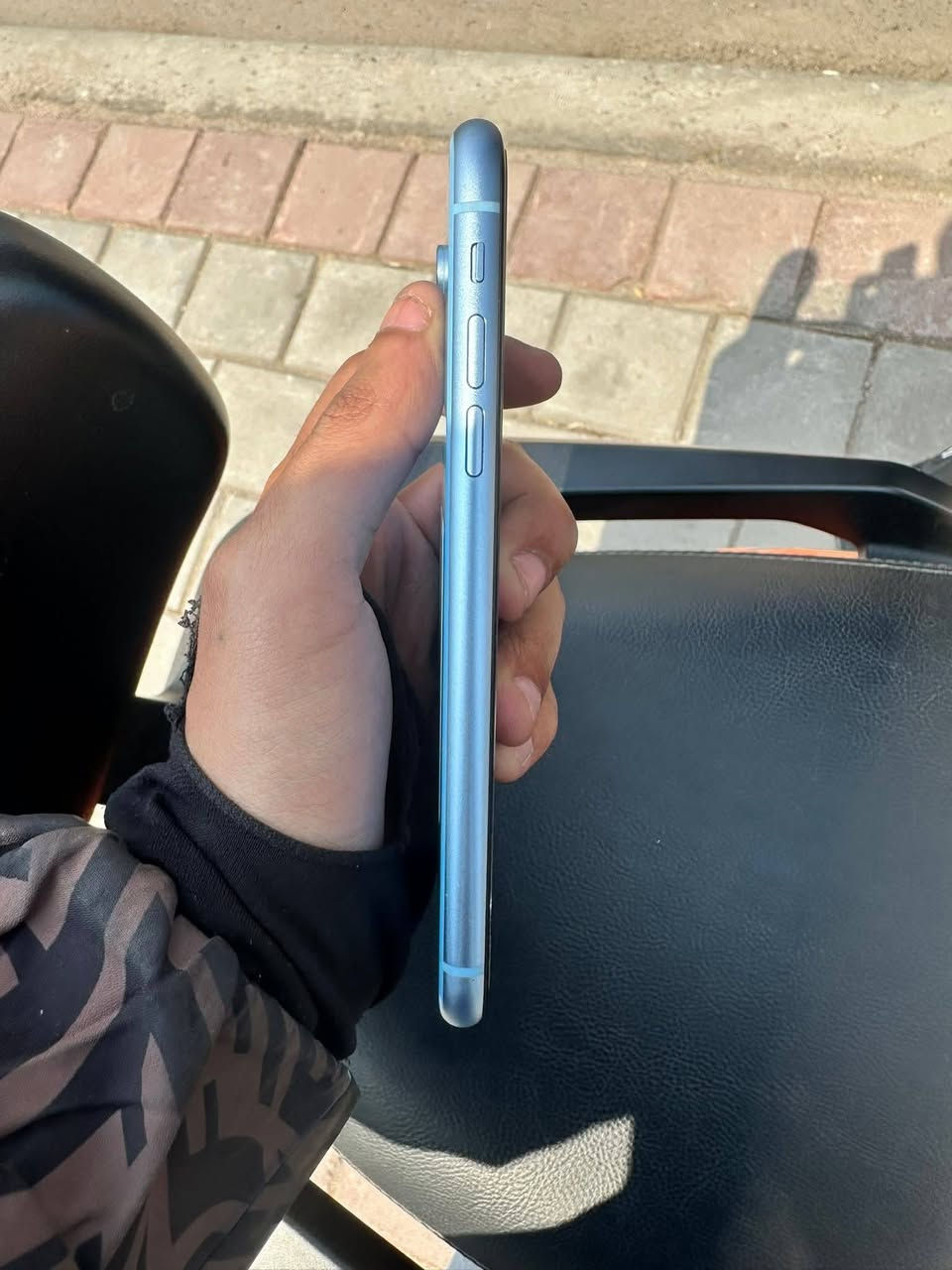 السلام عليكم ايفون اكس ار ذاكرة 64 جهاز نضافه 1000 بل ميه كلشي ممبدل بي وتر بروف جهاز كله شغال فقط السم كارت  واكف بل تحديث 
السعر 150 قفل قفل المكان بغداد الطوبجي ماعندي توصيل ***********
