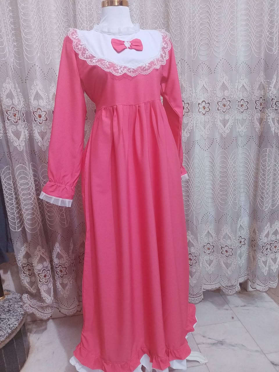 فيونكه للخياطة 
متوفرات الي تريدهن تراسلني خاص او واتساب

‏‪0788 956 8668‬‏
