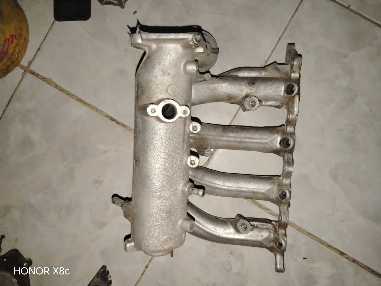 اغراض مال لانسر بومه مكينه بيه رنكات قبق اسود ودكشن بارد  ودكشن حار واويل بام  العدد 2 قباقه مال مكينه +واتر بام  العدد 2+بلي مال راس كرنك مكان كوت  ***********
