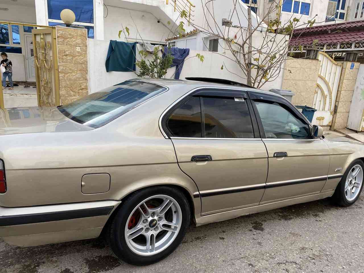 ***********       ***********بة ناوي خودا پيئم ٥٢٥گير تؤ ماتيك  گيرومةكينة بةشرت    همو كارباي ئيش دة كات سيلات ئةي بيئس  سوكات سورحة كوشن هيتر   توندو تول  هيج مسرفي نية    سةنوي  بانكانة وكالة  واجيهة هةمو ئةسياي خوي لة كةرة   سحري ٢٧ورقة  شوين هةولير خبات  ***********        ***********
