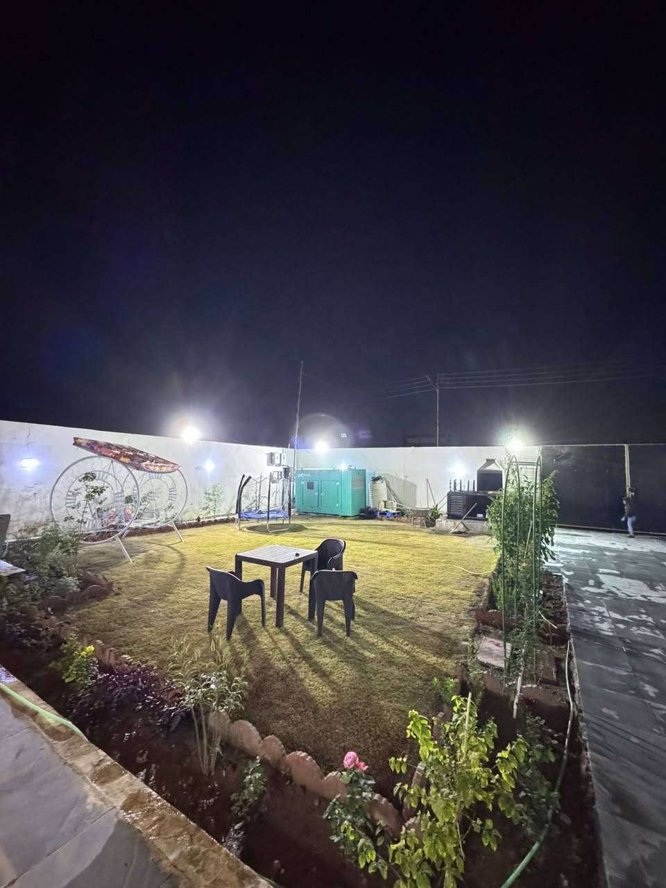 مزرعه بحر النجوم 😍😍
العنوان الدوره بعيثه قرب مدرسه الأحرار 😎
يتوفر 
باربكيو للشواء
نت 
ألعاب فيشه منضده💙
ألعاب أطفال 🧏🏼‍♂️
مسبح بارد فقط🙆🏽
صحيات داخليه وخارجيه 
دي جي 
غرفتين نوم
كهرباء على مدار اليوم 
مطبخ كامل 
شاشه بلازما كبيره
 نضام شيفتات 🤨
 
نستقبلكم على مدار الأسبوع للحجز ***********
