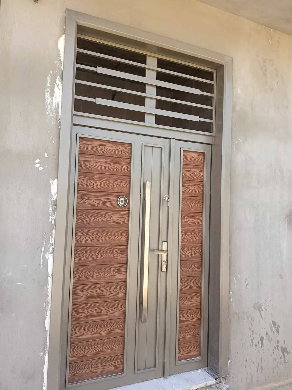 بسم الله الرحمن الرحيم تعلن حدادة الشمري بادارة مصطفى الشمري بعمل احدث التصاميم البوب والشبابيك الحديثه وبانسب الاسعار وتتضمن بديل الخشب في البوب والشبابيك والنضام التركي الحديث نوعية الحديد الثقيل وتتضمن الاسعار باب السلايت بديل الخشب 750 الف وباب الكلدور بديل الخشب 400 الف والشابيبك بديل الخشب 175 ملاحضه مع الصبغ اساس ولون وتوصيل لباب بيتك وسقائف الكيسبان الثقيل المتر 35 الف مع الصبغ اساس ولون وكافة انواع الحداده وباسعار تنافسيه جدا الموقع التاميم  عبور جسر الجامعه للتواصل اتصل على *********** او ***********
