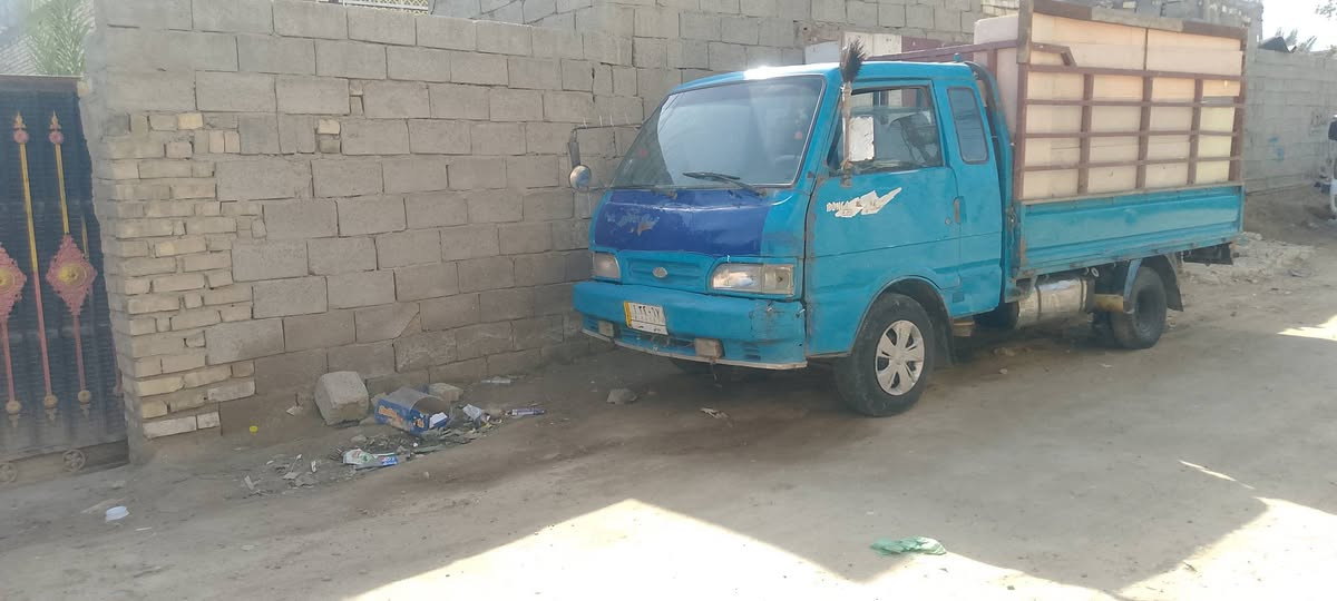 سلام عليكم سياره للبيع تفاصيل 
*********** 
*********** شاكر ابو عباس
