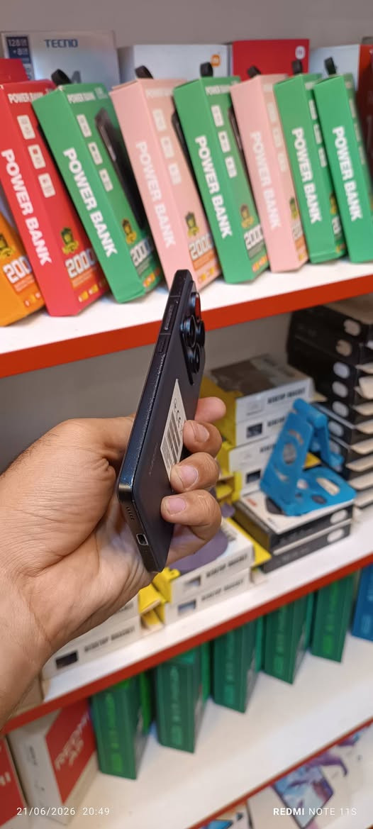 السلام عليكم ورحمه الله وبركاته
شاومي 14T pro📱

جهاز مكفول ابلاد شرط👍

التخزين 512👀

عشوائيه 16

شاحنه 120 واط🚀

السعر  450💵

الناصريه مركز شارع النيل 

استفسار او اتصال واتساب ***********📞
