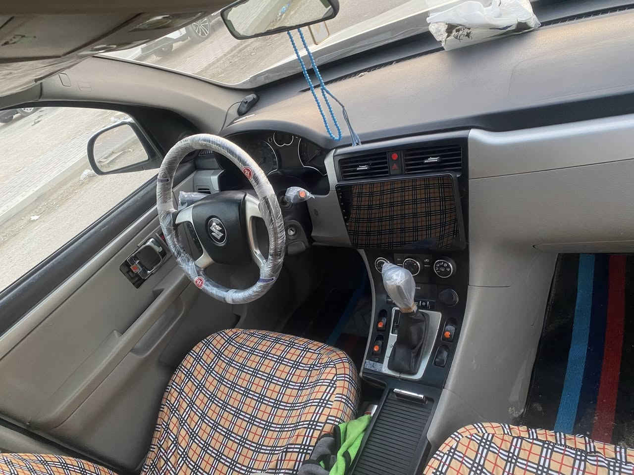 السلام عليكم 
سياره سوزوكي مديل 2008 السياره جاهزه كير محرك جديد تخم تاير تبريد حداديه كله شرط السياره جازه من كلشي بيه جاملغ امامي كهربائيات كله شغال 7 راكب 
السعر ٦٥ مكان السياره السماوه 
رقم ***********
