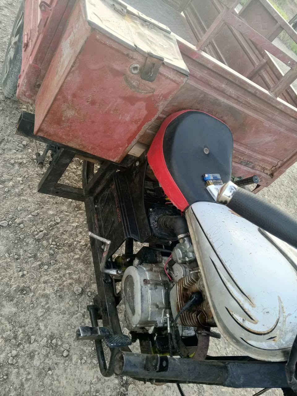 سلام عليكم  ستوته للبيع  رقم أبيض  شاصي والركبه كفاله كهربايات جديده وشغاله حصيرة البدي حلؤه وصافيه ستؤته مال واحد  يريد ياكله خبزه بيها.. مكاني الحمزه الشرقي لتواصل خاص


**إذا كنت صاحب هذا الإعلان وتريد حذفه لأي سبب، رجاءا أرسل رسالة إلى الدعم الفني**