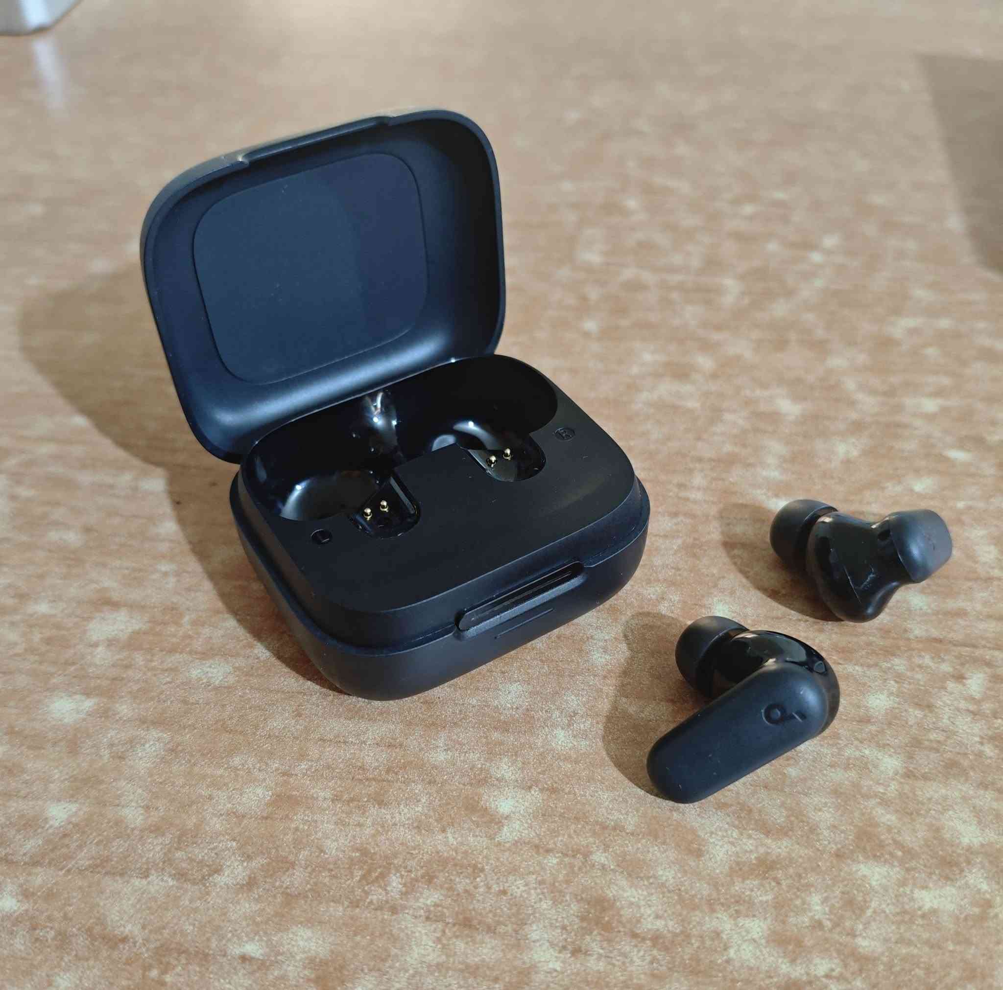 للبيع سماعة Anker R50i NC الأصلية ظمان عين الفهد مستعملة ايام عزل قوي وبطارية 45 ساعة وتدعم الذكاء الاصطناعي ملحقاتها كاملة وويها حافظة اصلية السعر 25 ومكاني فلوجة


**إذا كنت صاحب هذا الإعلان وتريد حذفه لأي سبب، رجاءا أرسل رسالة إلى الدعم الفني**