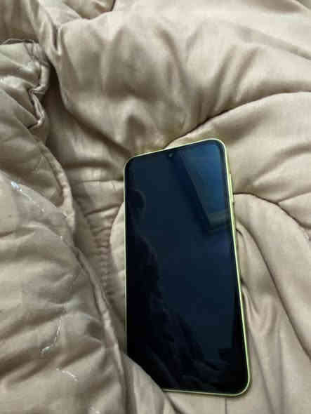 سلام عليكم سامسونج A15 جديد استخدام كم يوم فقط نضيف حيل 128 كيكة اريد اراوسة بايفون 11 عادي عندي فرق 50 الف ماعندي غيرهن الي يراوس يراسلني واتساب ***********
