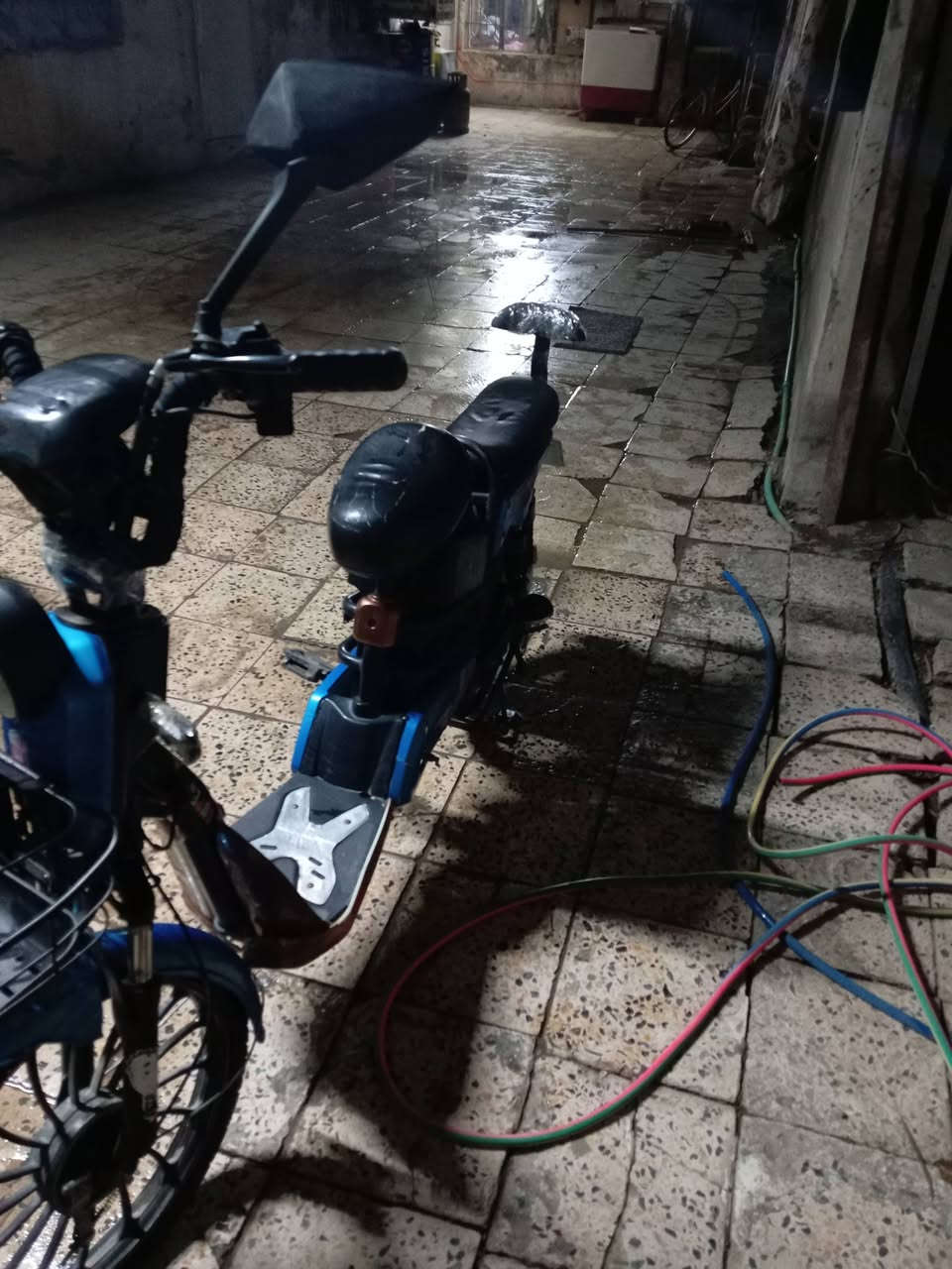سلام عليكم دراجه اللبيع مابيه اي عطل بطاريات نضافتهن %80 بيه بس لاشاير مايشتغل يُشَتغلً بيها الاكلوب ولاهورن بوش وبيها بلوتوث نضيفه دراجه سعر 230 وبيها مجال المكان بعقوبه تحرير. لاتصال عله ***********
