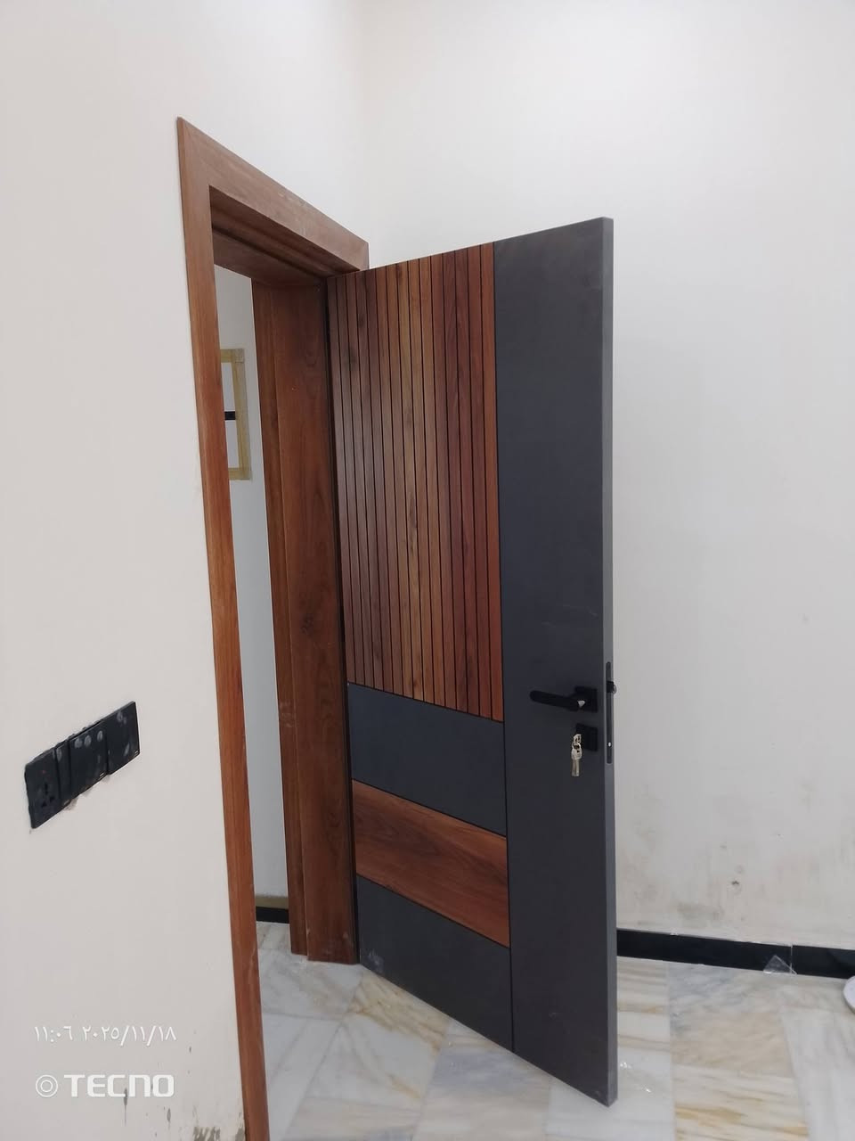 نجار ابواب تركي ***********
