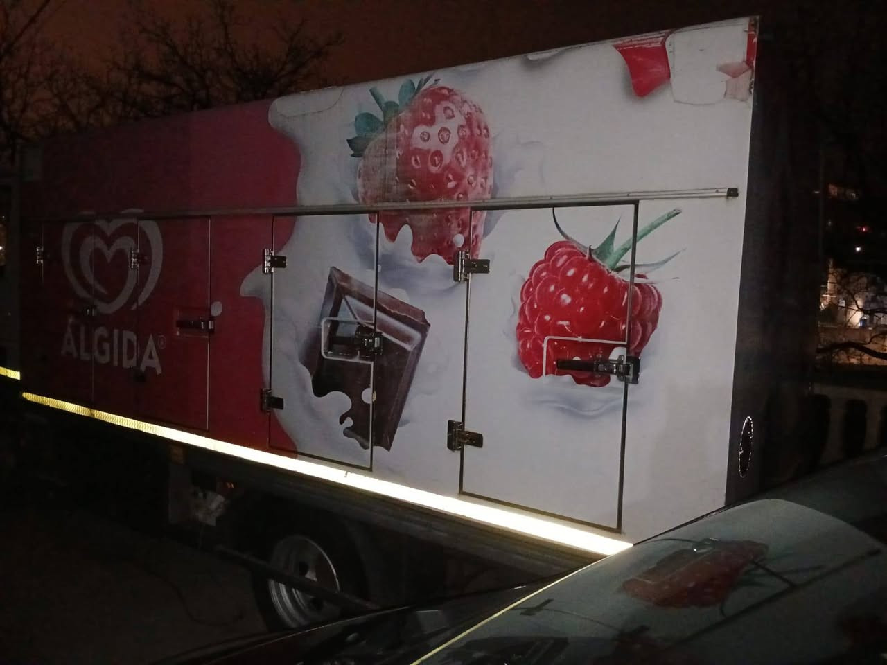 متوفر برادات تجميد ايطالية 🇮🇹 
قياس ٤٣٠ سم 
Cold car
-40 تحت الصفر 
للتواصل او الاستفسار 
00962787134920


**إذا كنت صاحب هذا الإعلان وتريد حذفه لأي سبب، رجاءا أرسل رسالة إلى الدعم الفني**