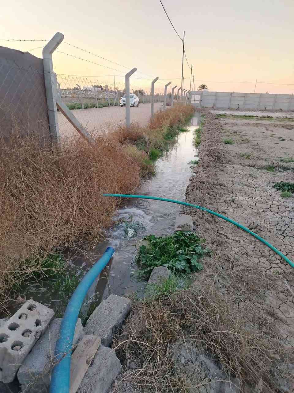 📢 دونم للبيع – فرصة مميزة  

📍 الموقع: النيل، قرب جامع موسى الكاظم  
📄 النوع: طابو زراعي (سند 25)  
💰 السعر: 60 مليون (قابل للتفاوض)  

🔌 الخدمات متوفرة:  
✔️ ماء  
✔️ كهرباء  

📞 للاستفسار والمزيد من التفاصيل، يرجى التواصل على الخاص


**إذا كنت صاحب هذا الإعلان وتريد حذفه لأي سبب، رجاءا أرسل رسالة إلى الدعم الفني**