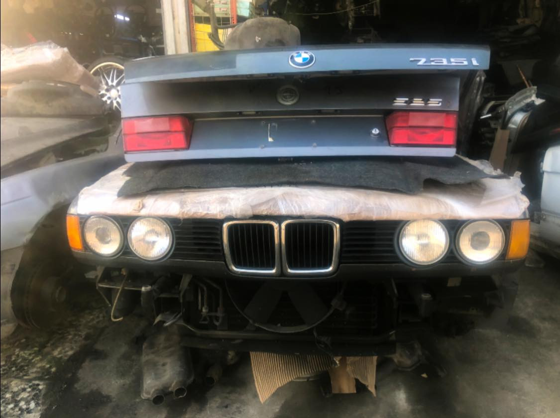 *********** /// متوفر غرفتين 700 لون  بيجي /وغرفه 500 لون اسود /// عنوان بغداد مجمع مشن شارع تاسع محل الحمد مقابيل احمد فتلاوي
