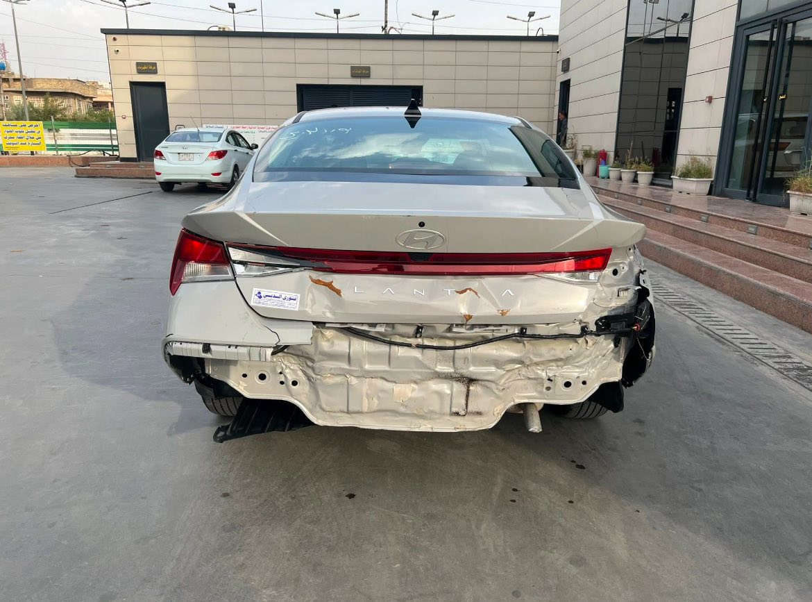 سلام عليكم  النترا 24 للبيع  *********** 
موصفات فول ما عد فتحه حادث منشور بيه تبدل قطعتين بس وربع جاملغ صبغ سياره سعره.  160
1 كشنات تدفئه
2شاشه كار بلي بدون واير 
3 رادا امامي خلفي  مكينه 2000 دوشً
4 رادار بال مري 
5 وقوف ذاتي  سياره بسمي ارييد تحويل مباشر 
6 تدفه بال الاسترين   بجم كبس بدون ايربكات كله سليمه
7شاشه ديجتل 
8قياده ذاتيه 
9لايت L
10 نظام 4 سرع 
11ماشيه سياره 29 كيلو
 سياره بغداد الشعب
