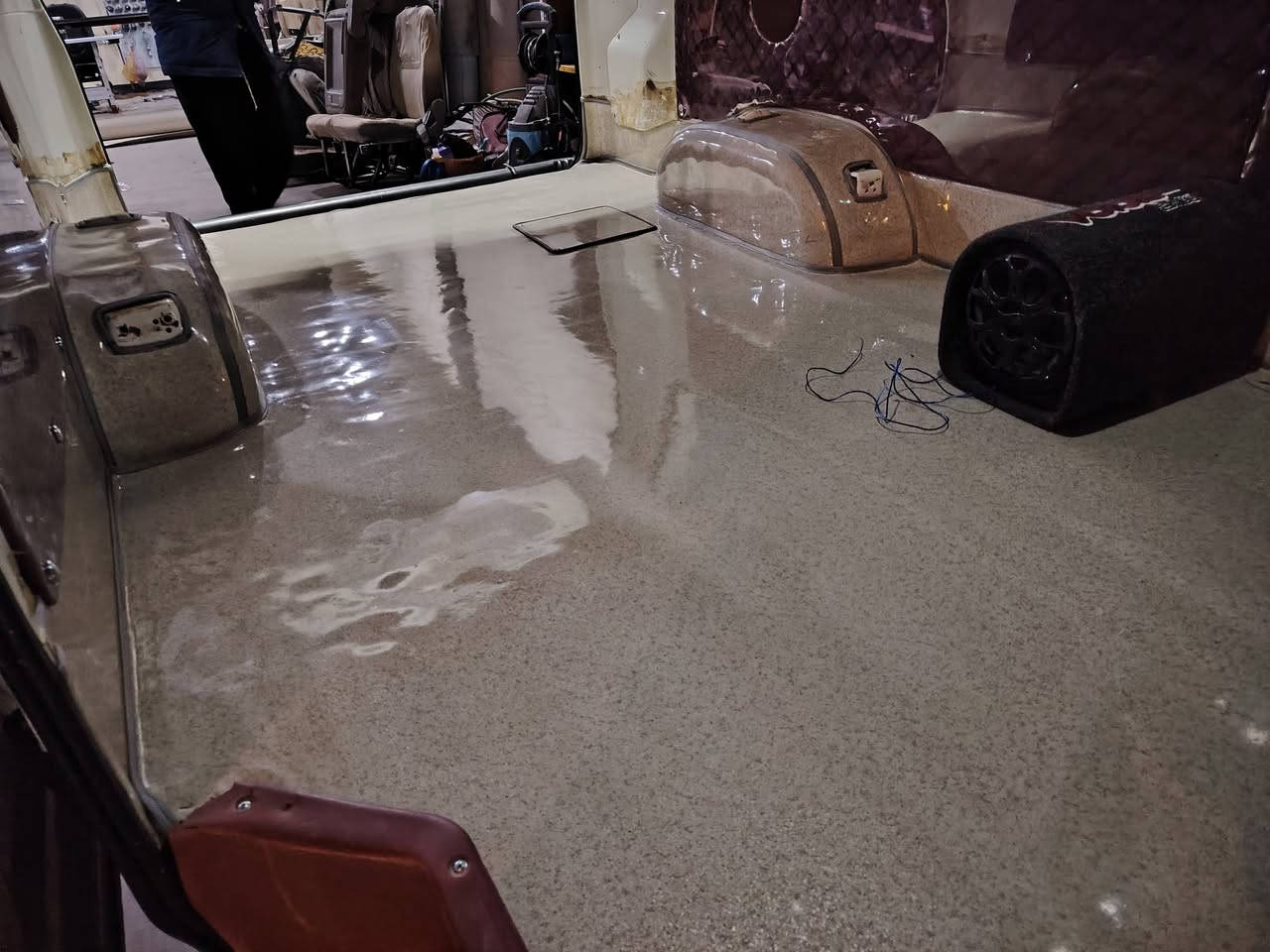 جانب من عملنه ارضيه فاتون 
دوشمة حسين شادو لدوشمة كافه انواع السيارات
العنوان حلة وردية خارج_قرب مدخل شارع 30 الرقم *********** ***********
