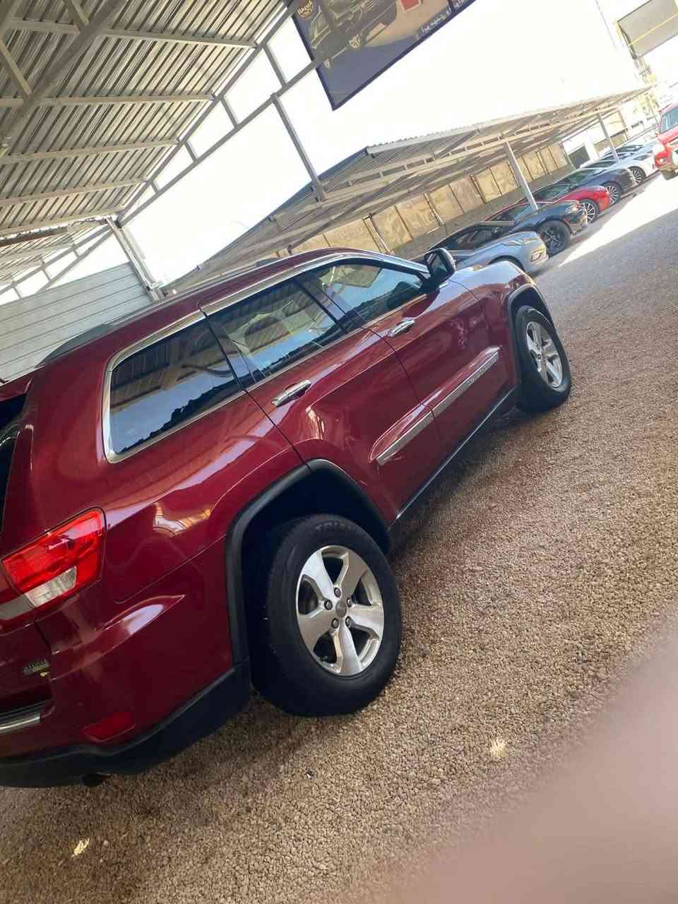 جيب جراند شيروكي 2012 للبيع 🚙
✨ المواصفات والتفاصيل:
موديل 2012
خليجي
فول مواصفات
بانوراما
صبغ قليل بالجاملغ الخلفي والباقي مكفول
لون عنابي
قير أوتوماتيك
تكييف
نوافذ ومرايا كهربائية
جنوط ألمنيوم
سيارة نظيفة وجاهزة للاستخدام
رقم بغداد
📞 للاستفسار والتواصل:
***********
