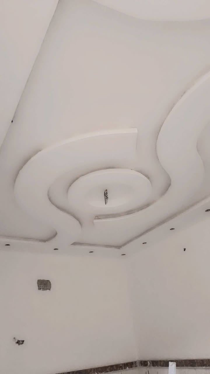 خلفه جص وبورك شغل درجه اوله على متر رقم هاتق***********
