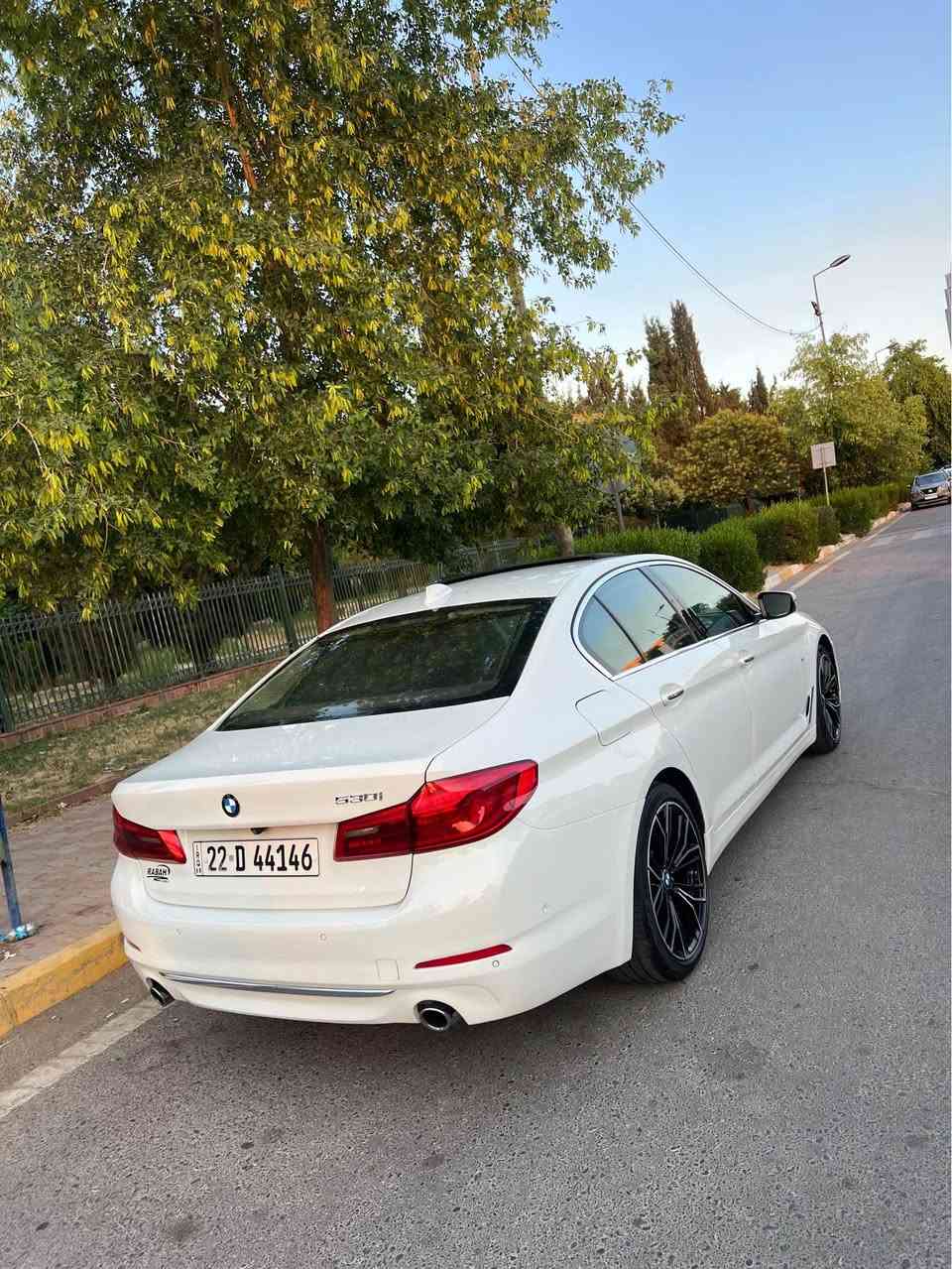 Bmw 530i 2018 luxury 
خليجي وكالة عروش
فول مواصفات ١/١ 
بواب شفط
٥ كامرات
٥ برادت 
داخل مشمشي 
رادار 
كيج الكتروني 
داخل ليد 
بدون صبغ سيارة 
بيها ٣ مكان بارد 
ماشي ١٠٨ الف 
مكان اربيل 
سعر ٢١٨ ورقة مجال بسيط
واتساب *********** أربيل, العراق
