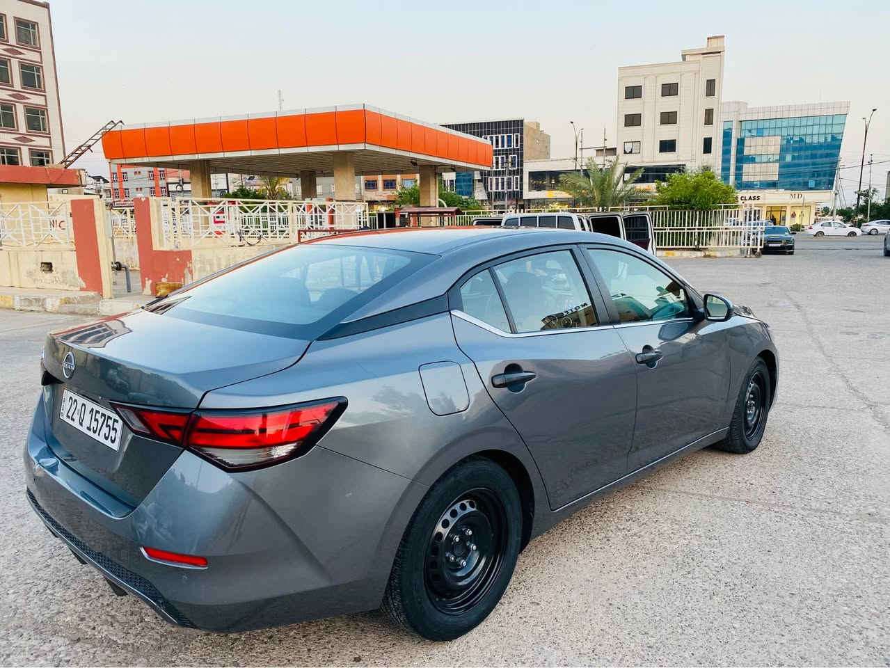 نيسان سنتره موديل2024بيهه 5قتعه سبوخ بدون دواخل سياره ماشي50ميل موصفات sگير محرك اب شرط تحويل شرط سياره بسمي 
عنوان عقره رقم هاتف***********بيهه واتساب اكر, نينوى
