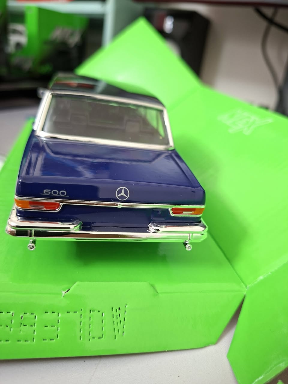 #Mercedes Benz 600.  1963
Scale 24
#Welly انتاج شركة 
فتح ابواب و كبوت


**إذا كنت صاحب هذا الإعلان وتريد حذفه لأي سبب، رجاءا أرسل رسالة إلى الدعم الفني**
