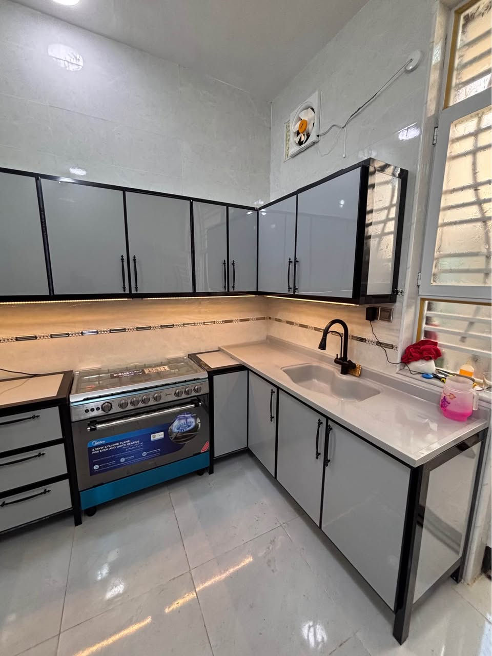 البيع بيت مساحه ١٠٠م طابق واحد *********** كربلاء, العراق
