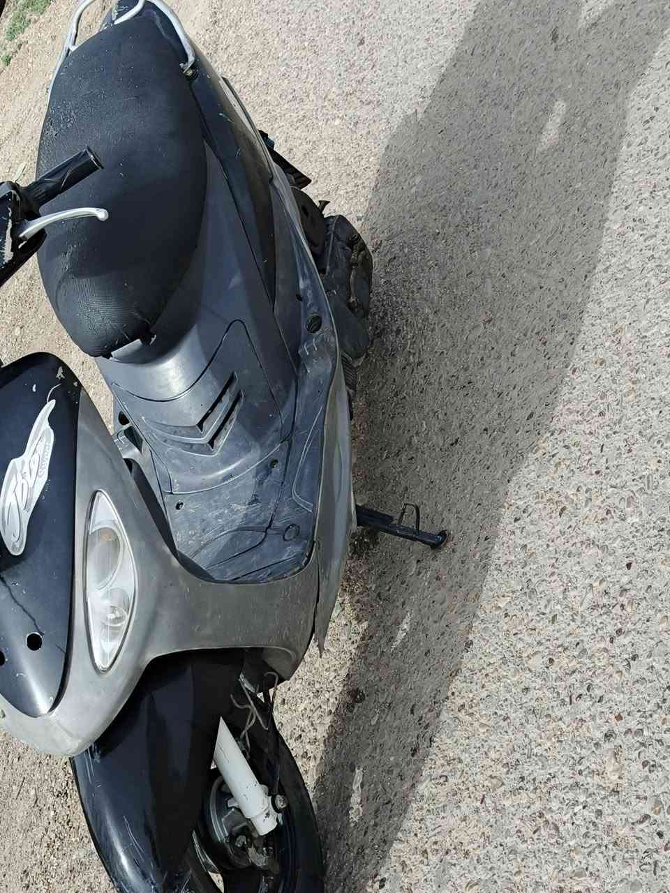 سلام عليكم دراجه منقولي دراجه نضيفه كلش 500 وبيه مجال شي قليل ***********
