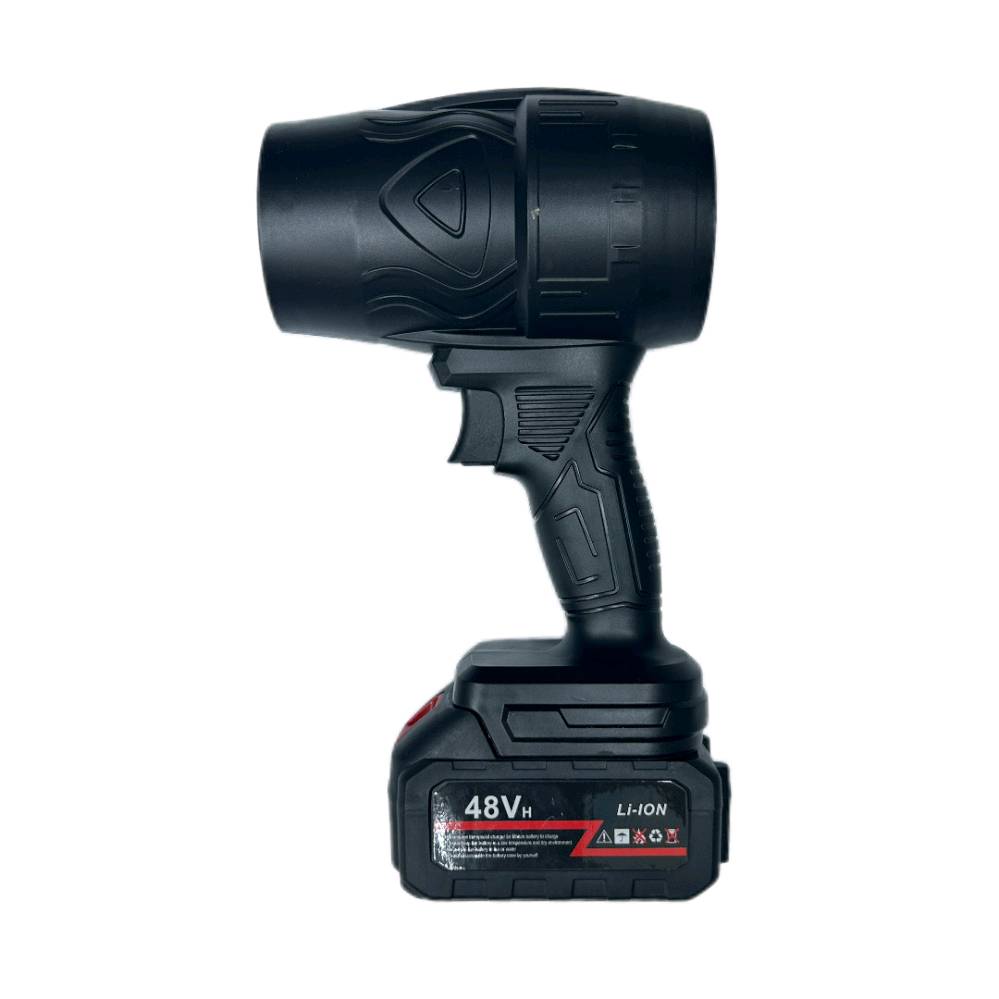 - منفاخ هواء VIOLENT FAN اللاسلكي أداة قوية ومتعددة الاستخدامات مصممة لمختلف مهام التنظيف والتجفيف.

. قوة شفط ونفخ فائقة: يتميز بقوة شفط تصل إلى 35000 باسكال (PA)، مما يجعله فعالاً للغاية في إزالة الأتربة والحطام من مختلف الأسطح.

. تصميم لاسلكي ومحمول: يعمل ببطارية ليثيوم أيون قابلة لإعادة الشحن (48 فولت)، مما يوفر حرية الحركة الكاملة ويسهل حمله واستخدامه في أي مكان داخلي أو خارجي دون قيود الأسلاك.

. متعدد الاستخدامات: مثالي لتنظيف السيارات (المقاعد، الفتحات الدقيقة)، الأجهزة الإلكترونية (مثل لوحات المفاتيح والكمبيوتر)، الحدائق (نفخ الأوراق)، ومواقع التخييم، وغيرها الكثير.

. محرك قوي: يحتوي على محرك نحاسي نقي عالي السرعة يوفر أداءً قوياً وعمر خدمة طويلاً.

. سهولة الاستخدام: خفيف الوزن ومصمم بمقبض مريح، مما يقلل من التعب عند الاستخدام لفترات طويلة.

. ميزات إضافية: تشتمل على سرعات قابلة للتعديل، وفوهات هواء متعددة الوظائف لتركيز تدفق الهواء.

- الملحقات: بطارية 48 فولت، شاحنة.
التوصيل مجاني لكافة محافظاتنا الحبيبة ،،، إطلب هسه قبل ما تخلص الكمية 