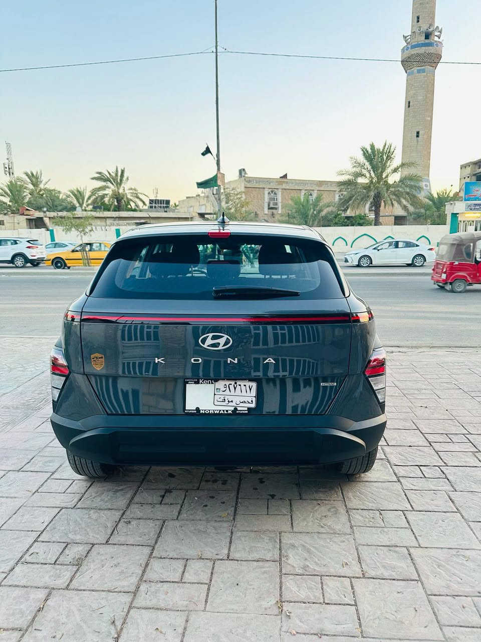 السلام عليكم
للبيع. كونا 2026
 وارد  ماشيه 2 الف فقط زيرو بعنى الكلمه
محرك 2000 دوش  المرغوب
دخول جديد بدون رقم 
الحادث فقط  بارد بلبنيد شويه وبجاملغ شويه

بدون شواصي 
بندون ايرباك
كير محرك مكفول 
الموصفات 
تحكمات ستيرن جهتين
شاشه كبيره متصله كيجات دجتل
فور ويل
بصمه 
بصمه ابواب
رادر امامي
رادرات جوانب
 مانع انزلاق 
مانع انحدار 
اوتو ستوب
هند بريك بصمه
ويلك بي 
ثلاث انظمه قياده
كامره دواره
السعر  163 وبيه مجال بسيط

التلفون ***********
