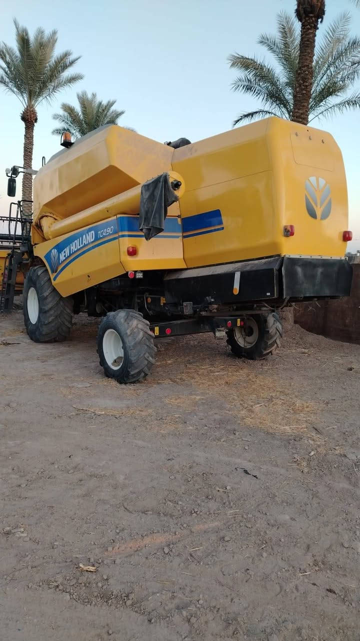 السلام عليكم 
#للبيع حاصده اربعه بلم دبل درام  موديل 2020 مشتغله 2600 كفاله عامه رقم ***********
