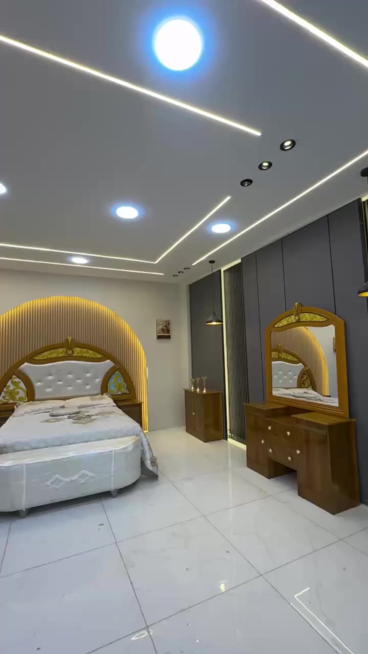 الموديل الصاج الجديد 🆕 

السعر 975 الف دينار فقط 

غرفه نجاره شغل عراقي 🛌

متكونه من 9 قطع مميزه 

الكنتور ارتفاع 250 طول 320 

مع الزاويه مجموع الطول 4 امتار 

السمك الخارجي للغرفه 4 ملم صاج

والسمك الداخلي 3 ملم صاج طبيعي 

سعر الشازلون الخزان 75 الف 

سعر الشازلون المقعد 50 الف 

متوفر توصيل وشد داخل بغداد 😊

متوفر توصيل وشد لكافة محافضات العراق 🇮🇶

G


**إذا كنت صاحب هذا الإعلان وتريد حذفه لأي سبب، رجاءا أرسل رسالة إلى الدعم الفني**