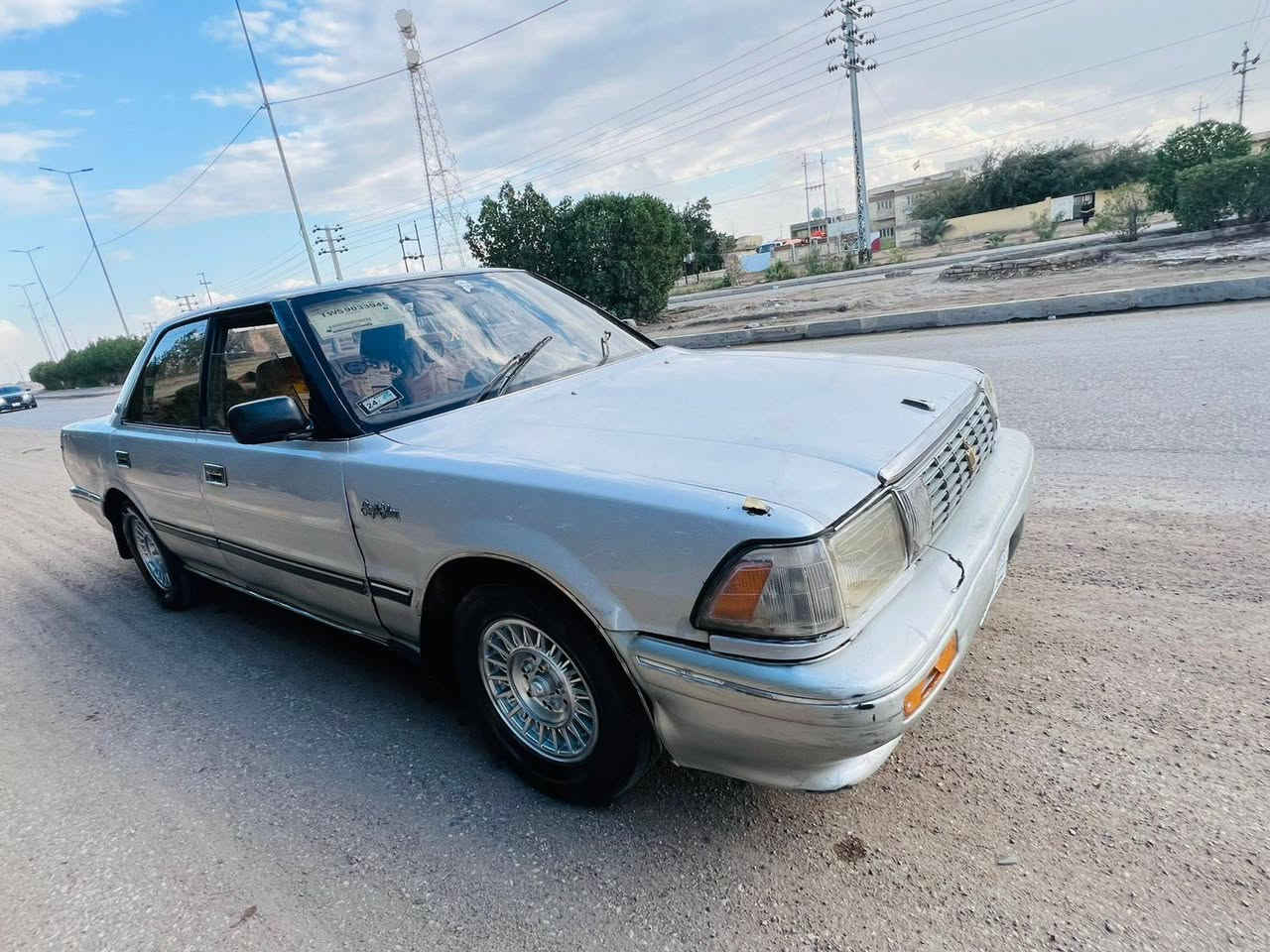 السلام عليكم هارتوب  مديل 1991 مكفول من كلبه وضربه وتبديل وكص ونقل جثه محرك وكير اوته ماتيك ونجي  مكفول لا يبخر ولاينقص حداده جديده تخم تاير كهربائيات كله شقاله مصفره غرامات رقم ميسان لسعر 24 لشراي يتصل ***********بي واتساب مكاني العماره
