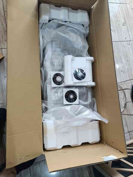 Korg kronos2 61
0751 193 2010
0770 0777200
