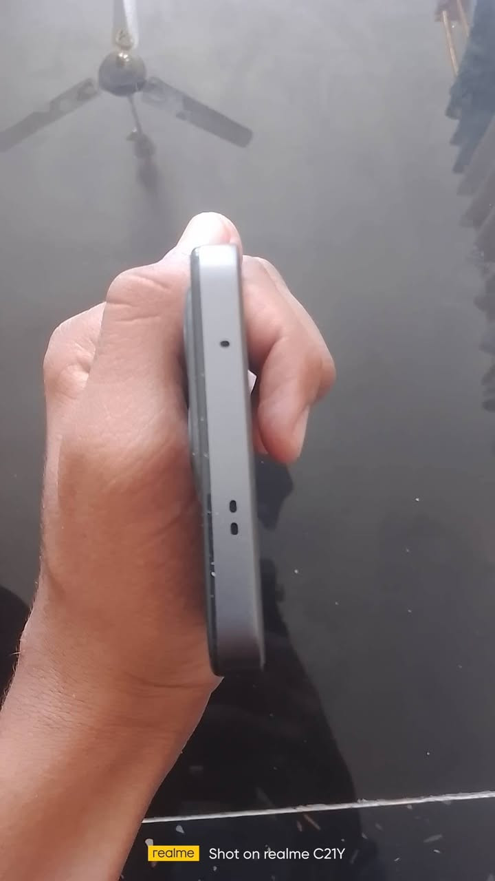 تكنو بوفا 7الترا G5
الأحدث من Tecno بمواصفات استثنائية
120 فريم حقيقي بدون اي حماوه 
📱المعالج : Mediatek Dimensity 8350 Ultimate
💾 الذاكرة : 256 جيجابايت الرام 12 جيجابايت
📷 الكاميرا : 108 + 8 ميجابكسل
💾 الشاشة : 6.67 بوصة - 144 هرتز - AMOLED
🔋البطارية : 6000 مللي أمبير - 70 واط 
سعر 400وبي مجال 
كامل ملحقات 
ستفسار واتساب ***********
مكان الشطره
