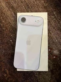 ايفون 17 اير 256 نظافه 💯 بطاريه 💯 غراضه كامله بيع مراوس بغداد حي الاطب...