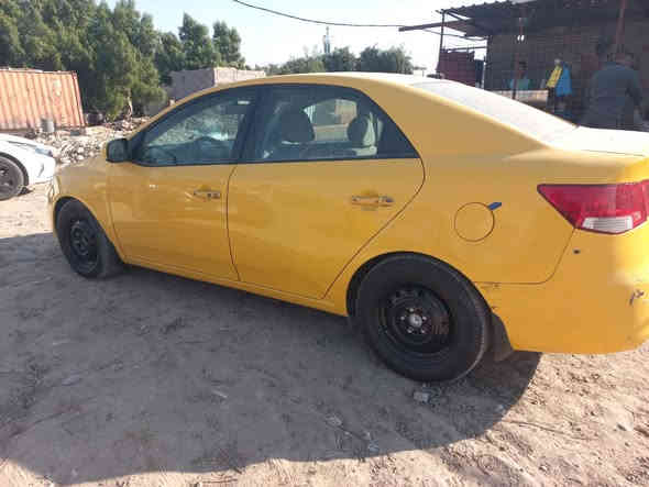 سلام عليكم سياره فورتي موديل 2011 كير ومكينه وتبريد كفاله رقم ديالى باسمي تحويل مباشر +منضومه غاز السياره مابيهه اي نقص كبل للشارع تخم تاير جديد مكاني بغداد وارد امريكي مكينه 2000 حادثهه جاملغ ايسر مبدل وشويه من البنيد مصلح نفسه وهنا بالعراق طخه بسيطه جوه القبق مال بانزين رقم الهاتف / *********** مكلف بالنشر مامتواجد خاص فقط اتصال سعرهه 80 وبيهه مجال كلش بسيط
