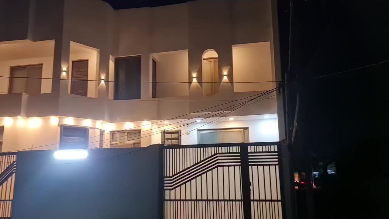 بيت للبيع في الهاشمية /الجمعية
قرب اسواق تفاحة
للاستفسار ***********
