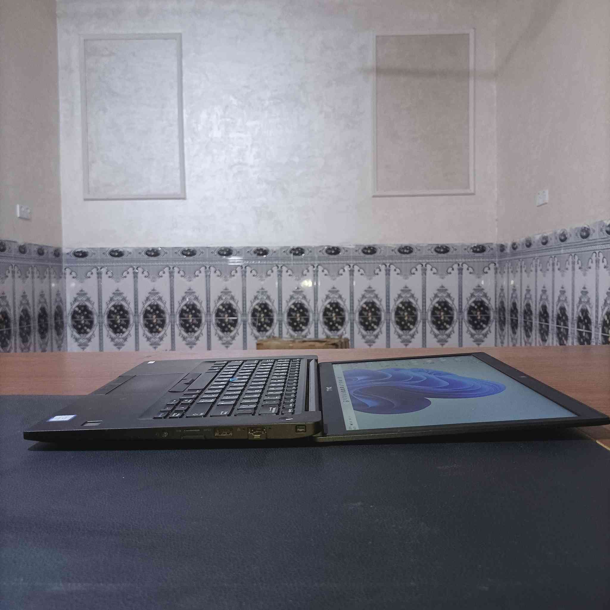 سلام عليكم لابتوب لبيع نظيف كلش استخدام شخصي  
مواصفات 
i7 جيل سادس U
رام 16 -2×8
هارد 256
كرت شاشة انتل كرافك HD 520
كيبورت مضيء انكليزي 

سعر 275الف و بيه مجال 
يتوفر توصيل


**إذا كنت صاحب هذا الإعلان وتريد حذفه لأي سبب، رجاءا أرسل رسالة إلى الدعم الفني**