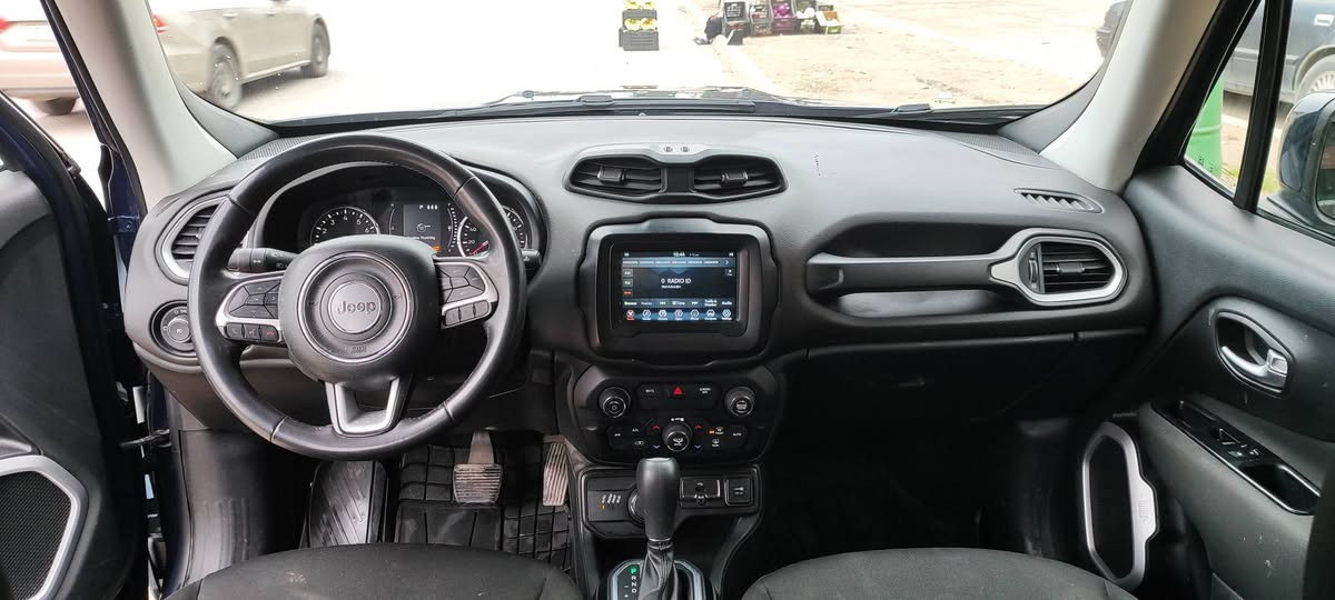 جيب رنكد 2019 ماشي 119رقم سنويه جديد حادثها بس بونيت سياره جديده كير محرك تبريد حداديه كهربائيات شرط سعر 115 بيها مجال 
***********
*********** كركوك, العراق
