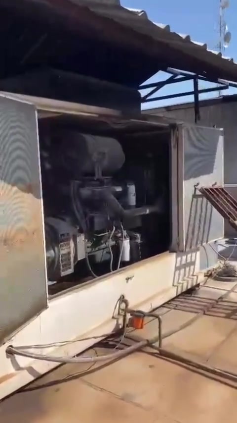 مولدة دوسان كوري 
راس توليد 200kv 
6 سلندر كاتم
للبيع للاستفسار الاتصال بالرقم ***********
استخدام لمدة سنتين فقط
