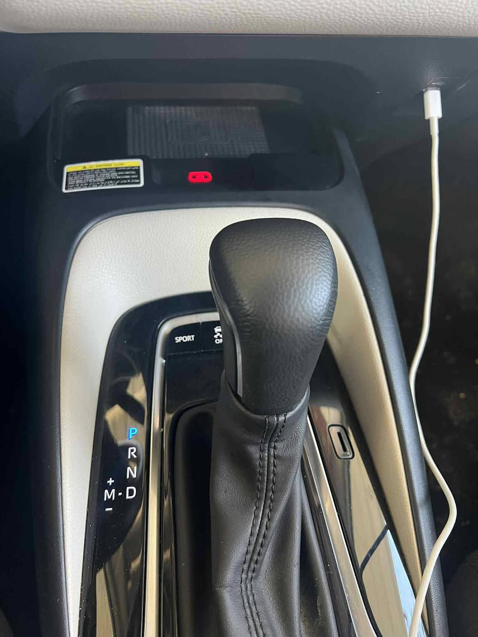 بیکاشۆی 2024ی دەپارجەڕەش لەسەرساخەی شریکەی حاجی یحیا فول مواسەفاتە تەنهای جیگای بنزین دووبست سبوغە پیشوپشتی کەپسە سیارەکە 2500کلۆمەترڕۆشتوە شوین هولیر ژمارەی خاوەن
***********
